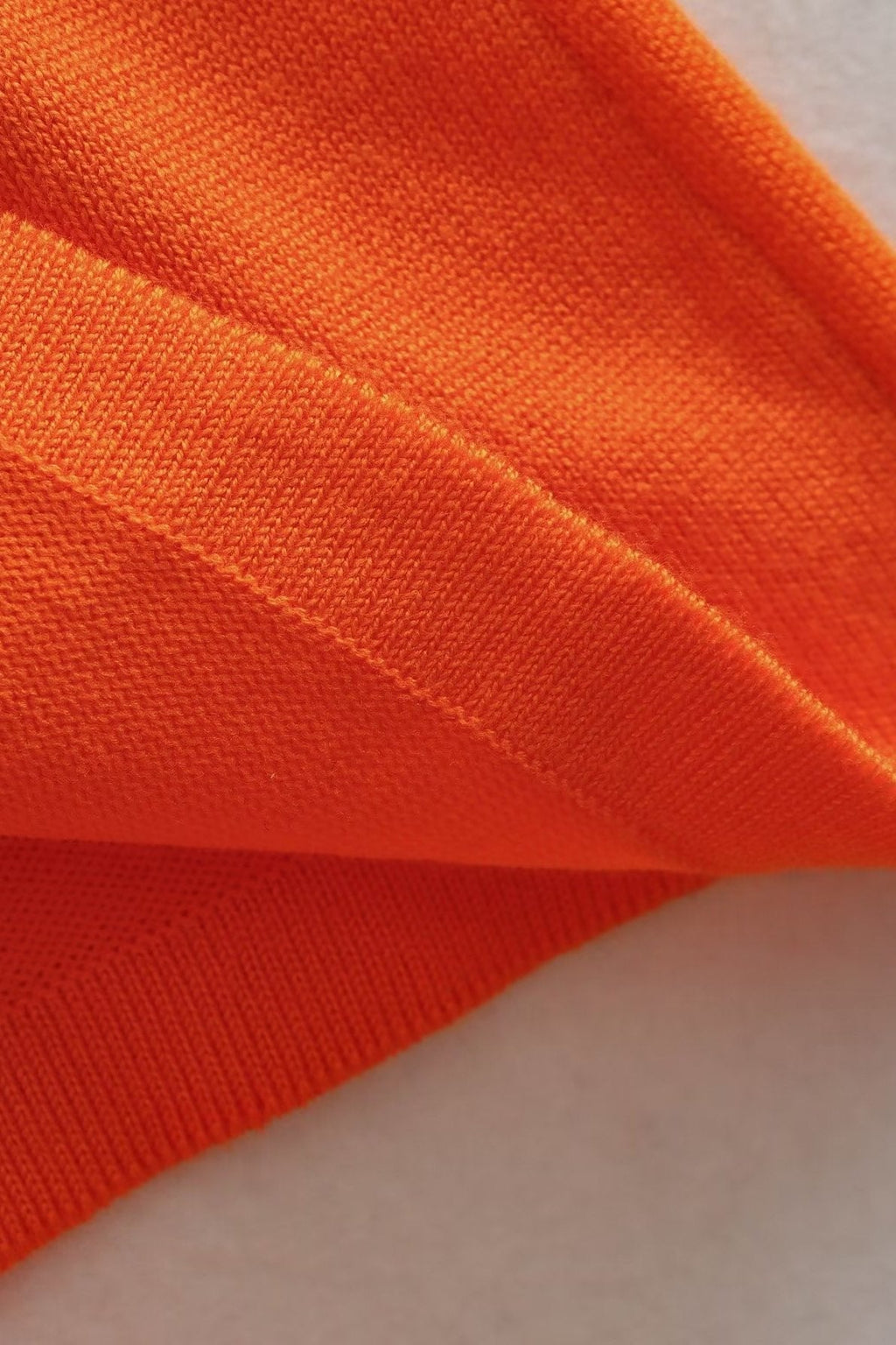 Laura Tek Omuz Pelerinli Örgü Midi Elbise