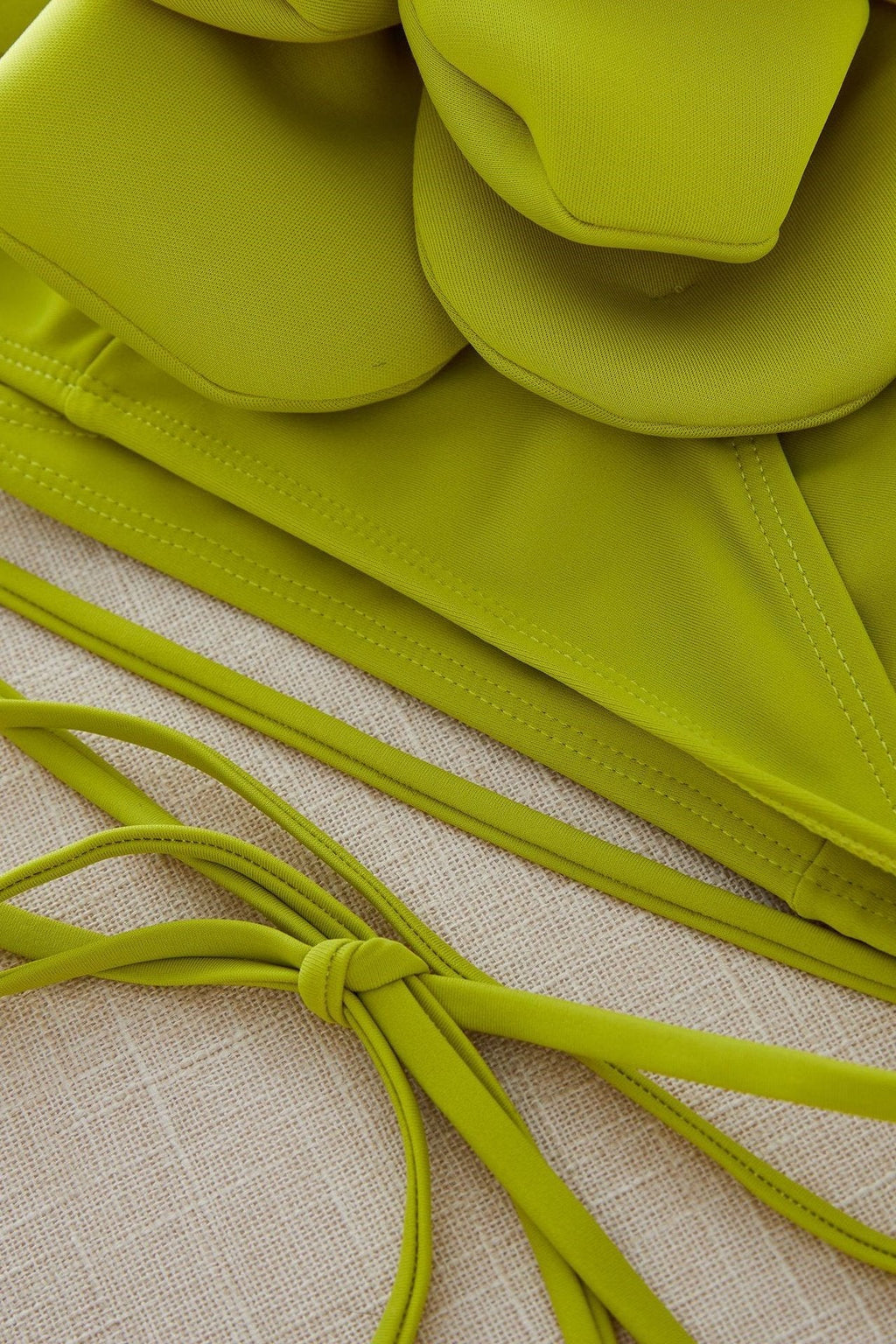 Marta Çiçek Bağcıklı Üç Parçalı Yüzme Seti