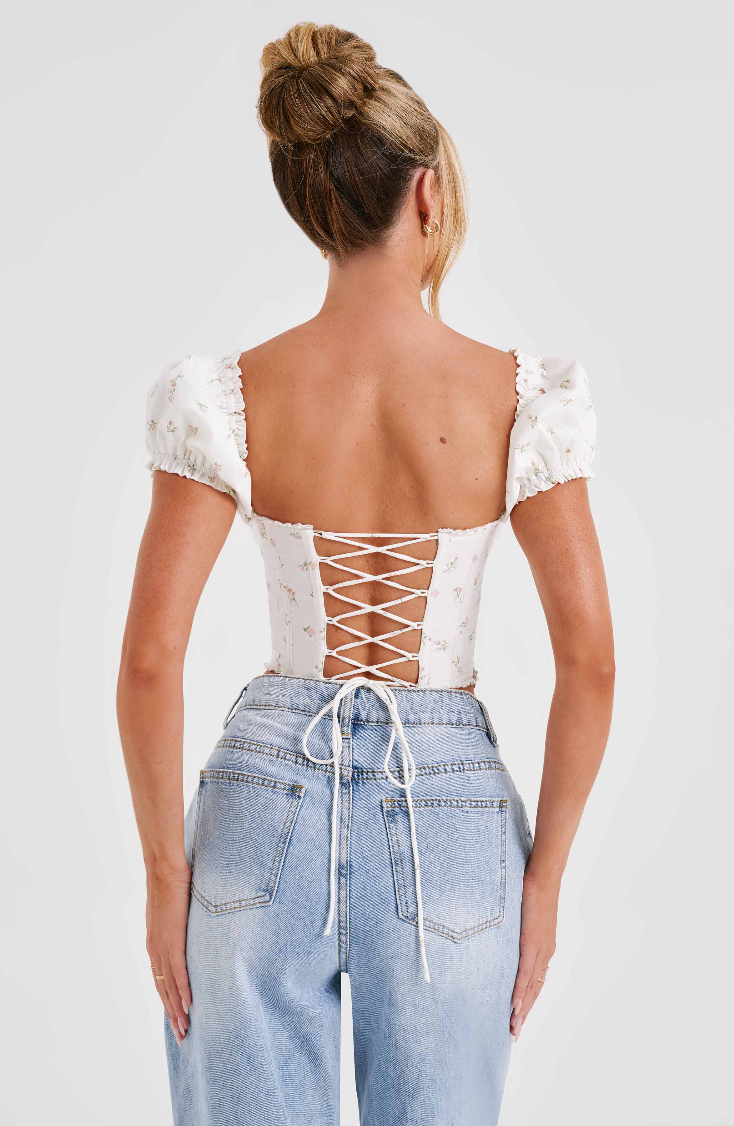 Dantelli Korsaj Detaylı Balon Kol Çiçekli Bluz – Ekru