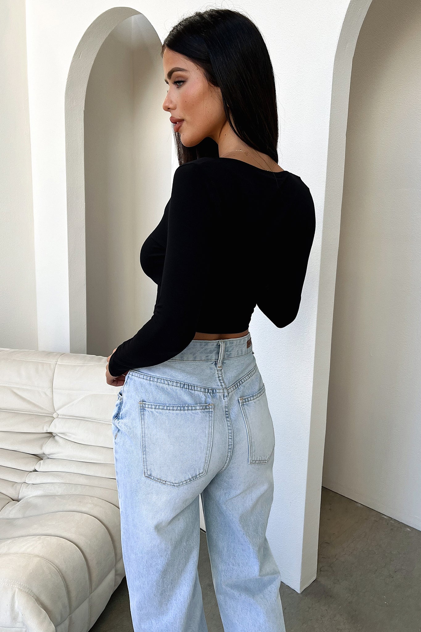 Uzun Kollu Kare Yaka Crop Top – Siyah