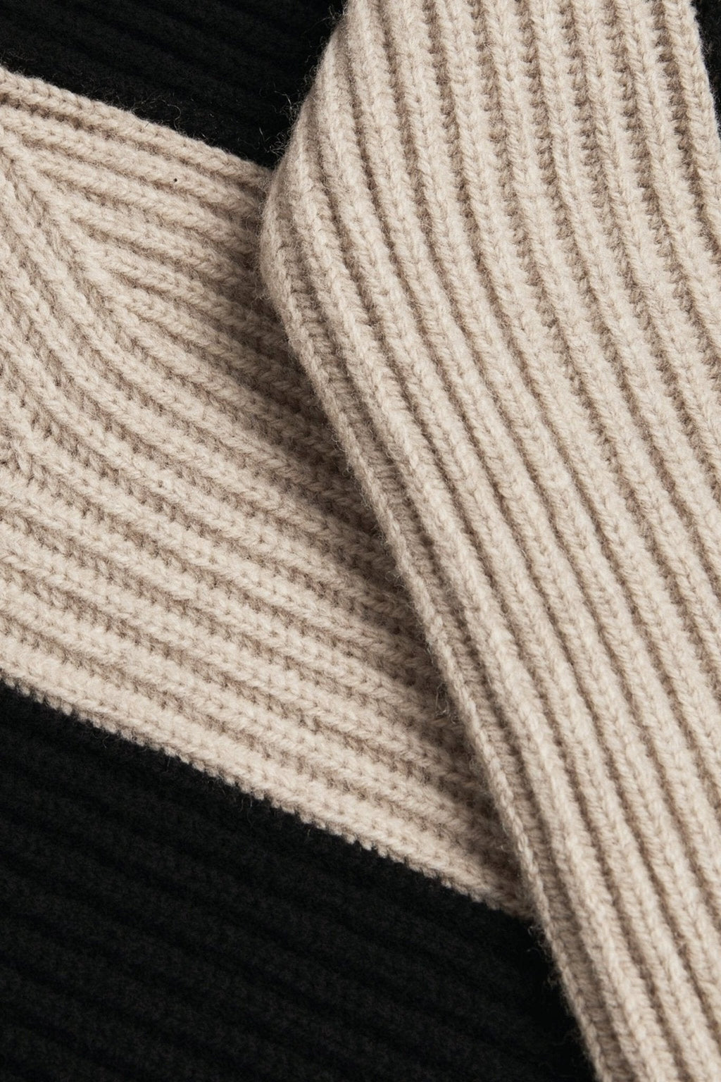 Penelope Yüksek Yaka Renkli Bloklu Kazak