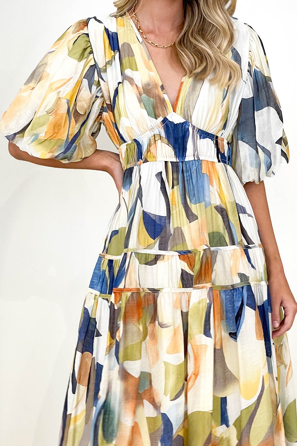 Erin Baskılı V Yaka Kesimli Flare Midi Elbise