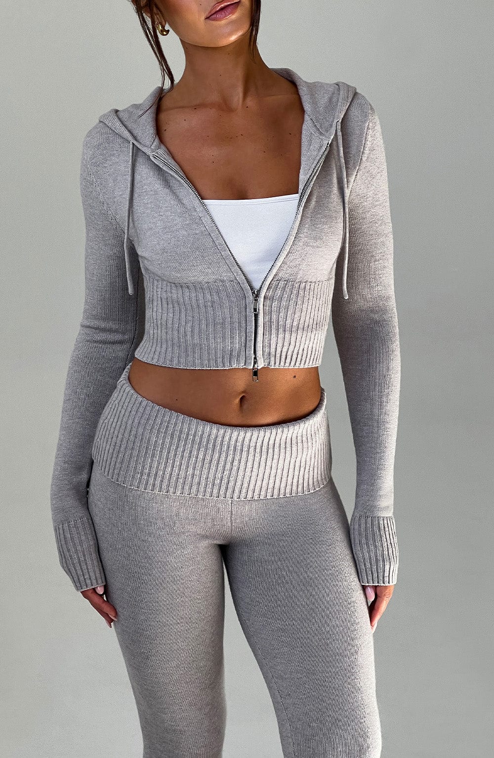 Kısa Kapüşonlu Ribanalı Fermuarlı Crop Sweatshirt – Bej
