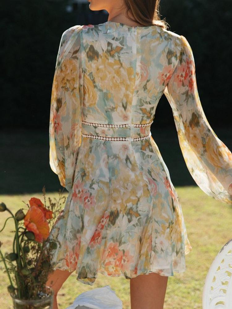 Sadie Baskılı V Yaka Dantelli Mini Elbise