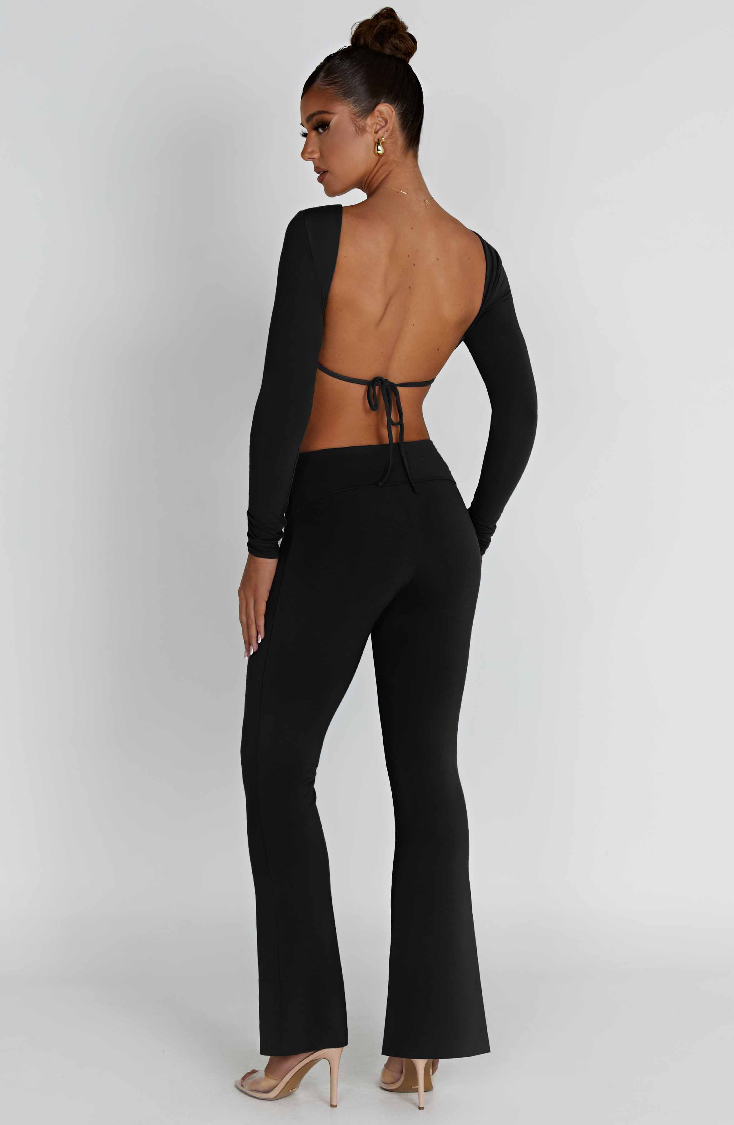 Sırt Bağcıklı Crop Uzun Kol Top – Siyah