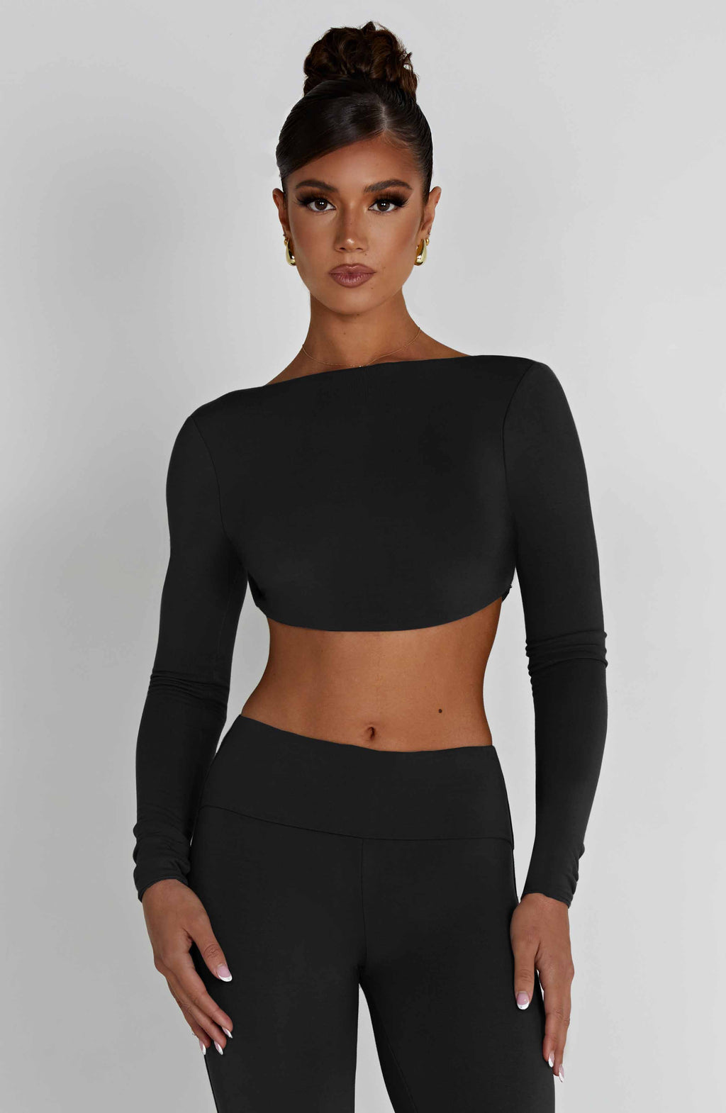Sırtı Bağlamalı Crop Top – Siyah