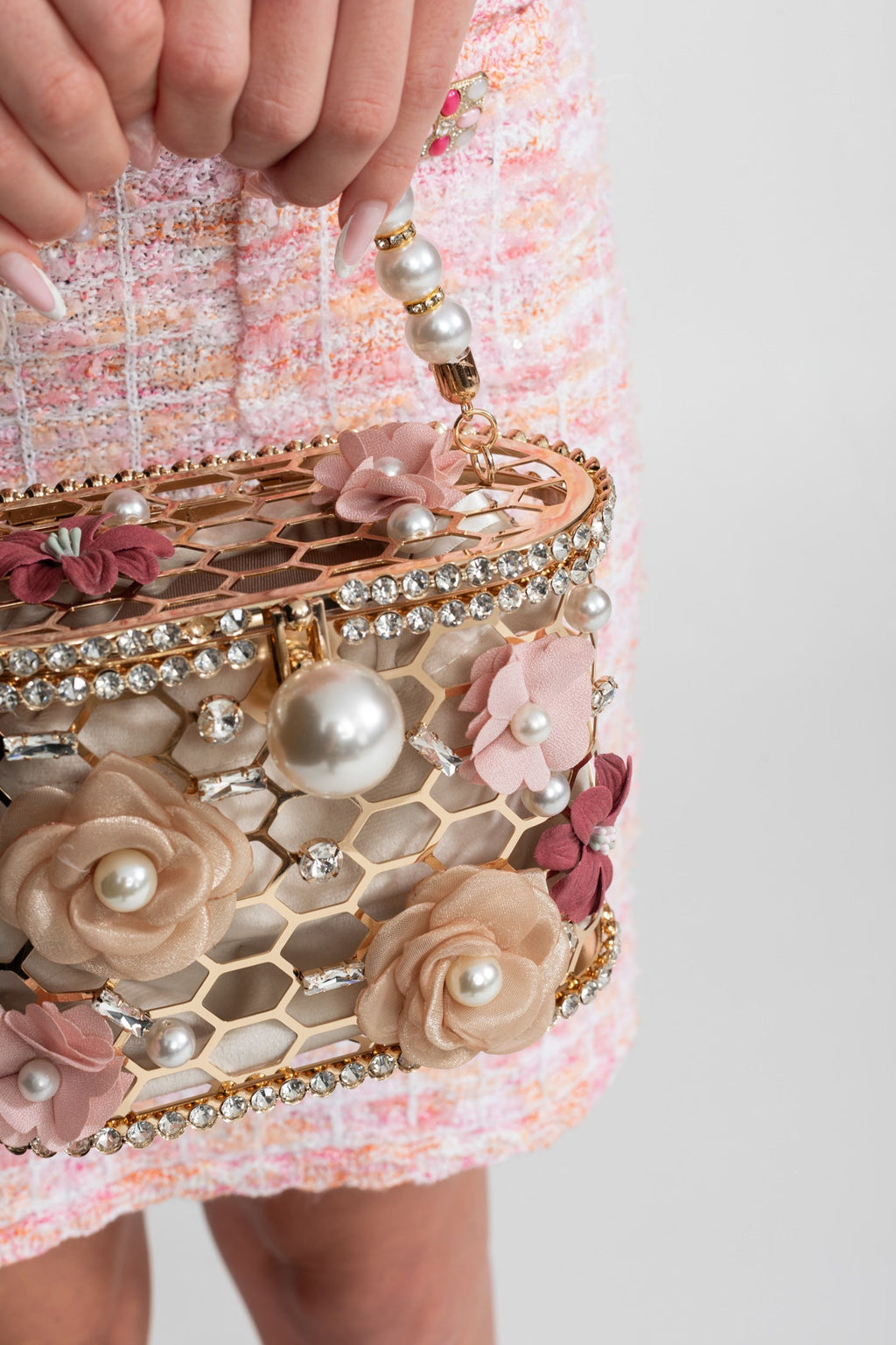 İnci Saplı Çiçekli Çanta – Altın