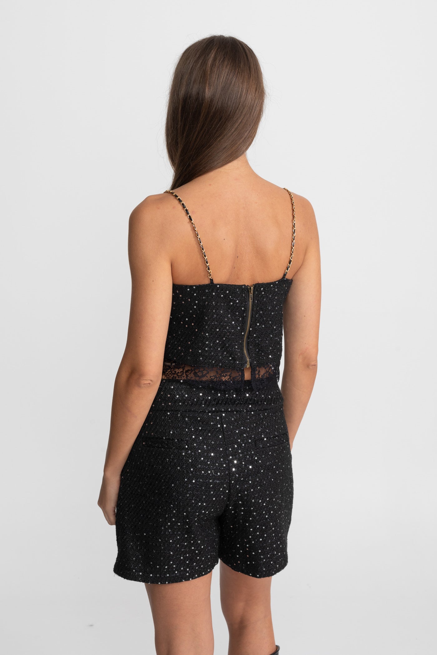 Kısa Ceket, Dantel Üst Ve Yüksek Bel Şorttan Oluşan Süslemeli 3 Parçalı Takım – Siyah