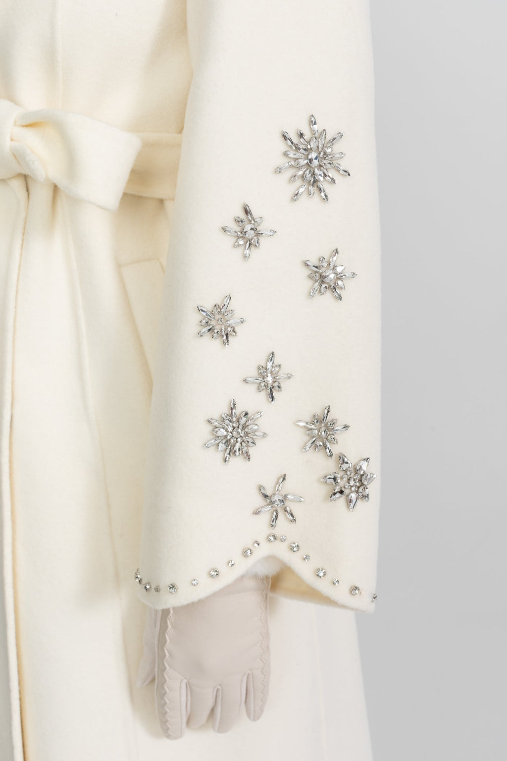 Tilki Kürk Yakalı Süslemeli Yün Palto – Fildişi