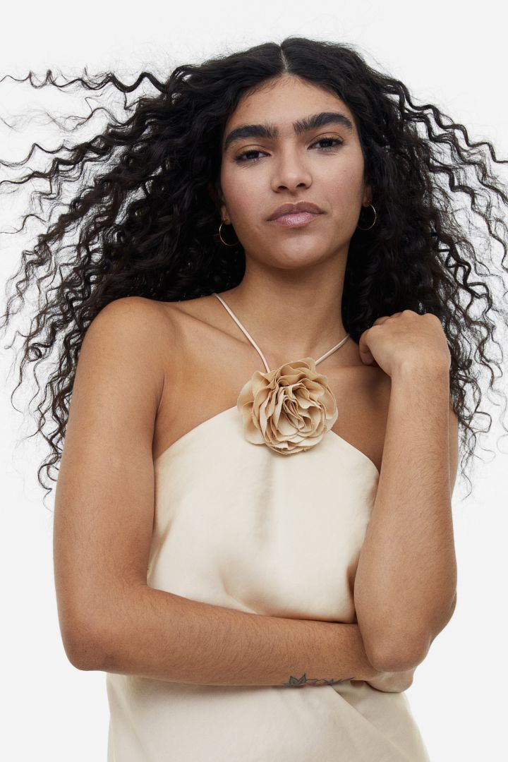 Sia Çıkarılabilir Gül Boyundan Bağlamalı Midi Elbise