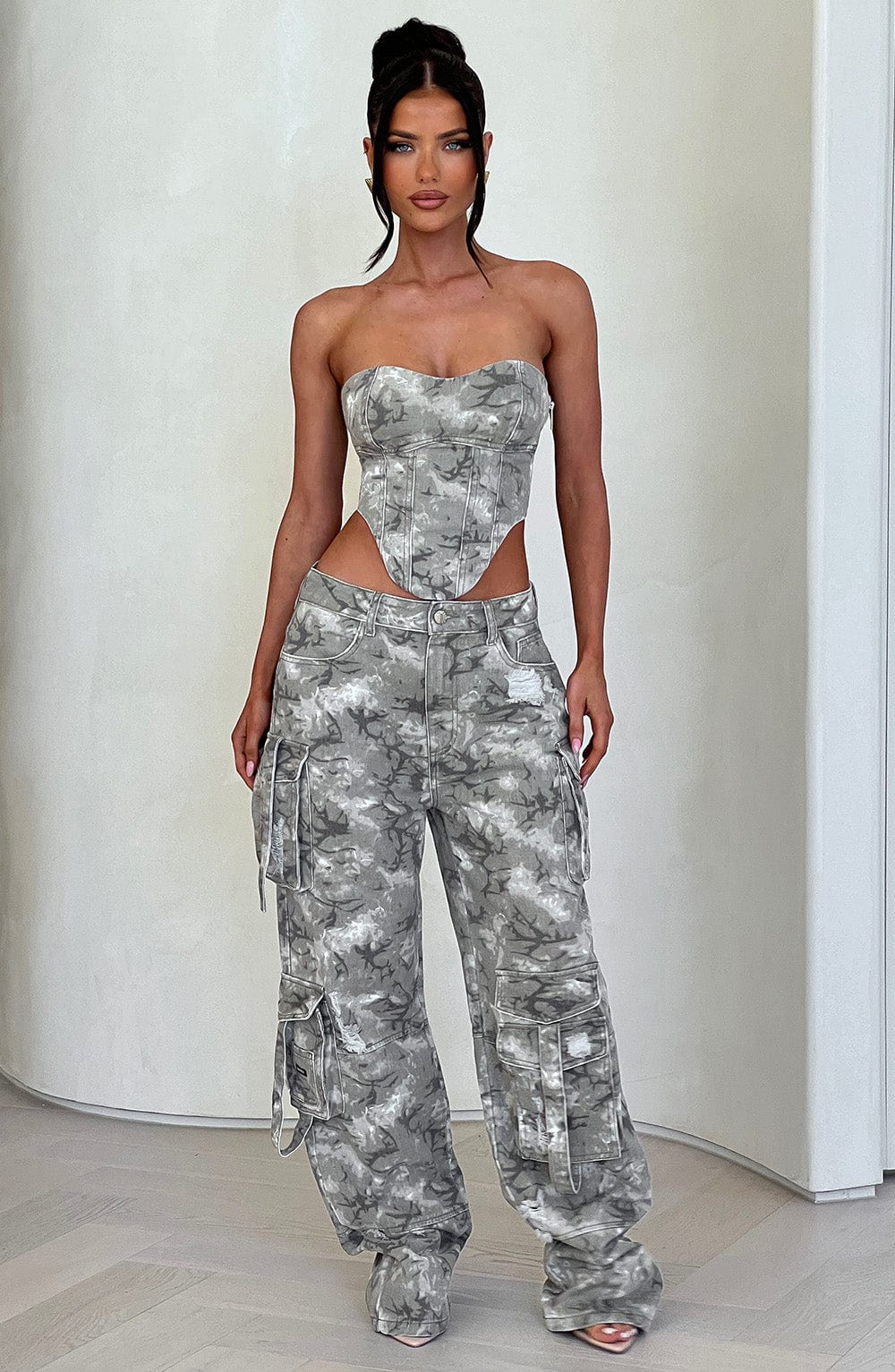 Büzgü Detaylı Straplez Korsaj Üst – Gri Batik